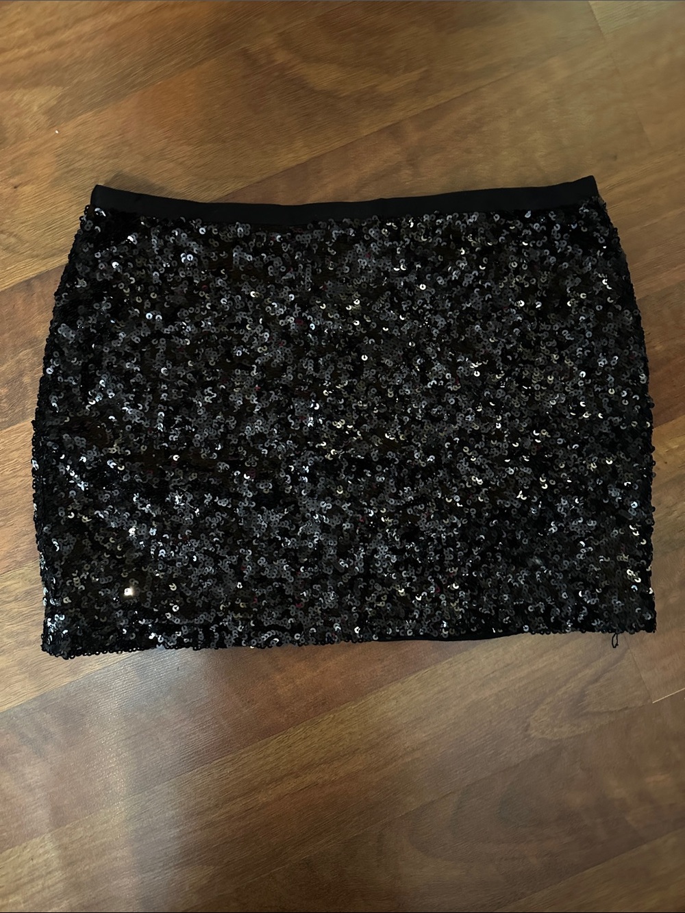 LONDONJEAN Black Sequin Mini Skirt
